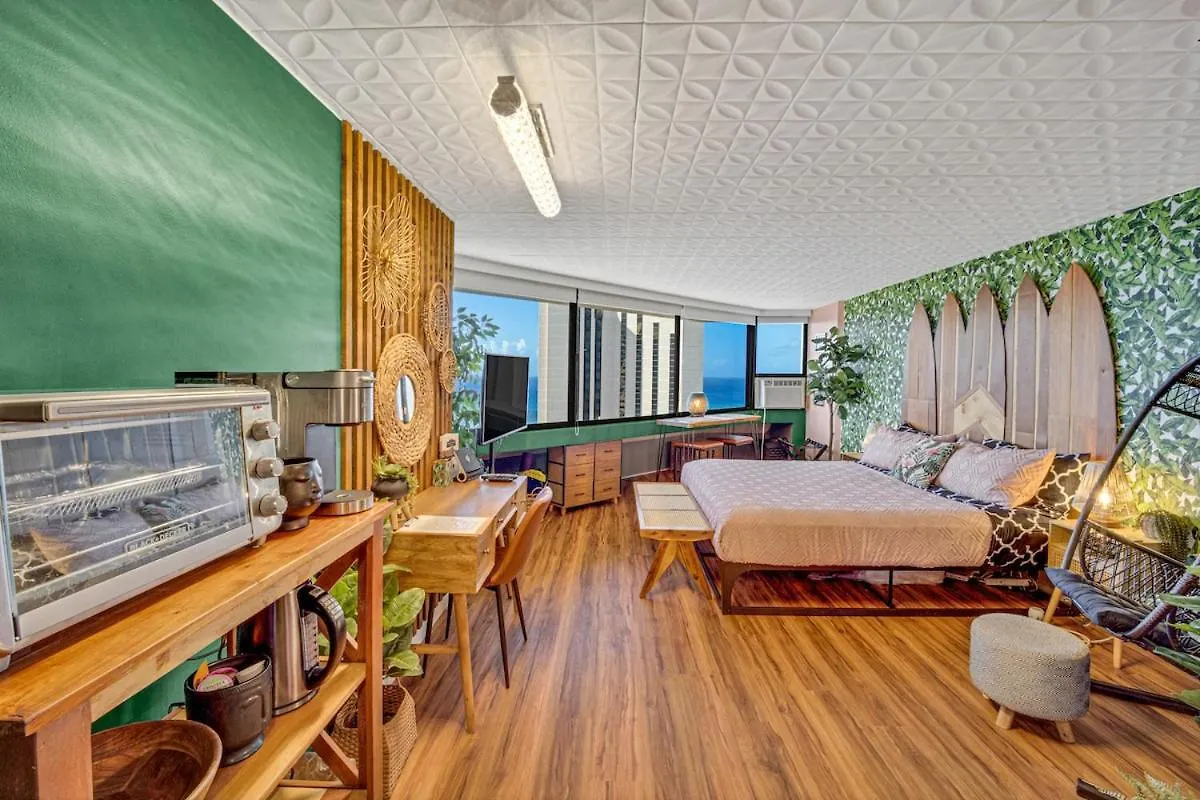 Ocean View Prime Location Surfer Studio With Parking Honolulu 0*,  Estados Unidos